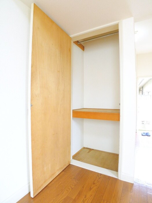 物件内観写真10　(収納)