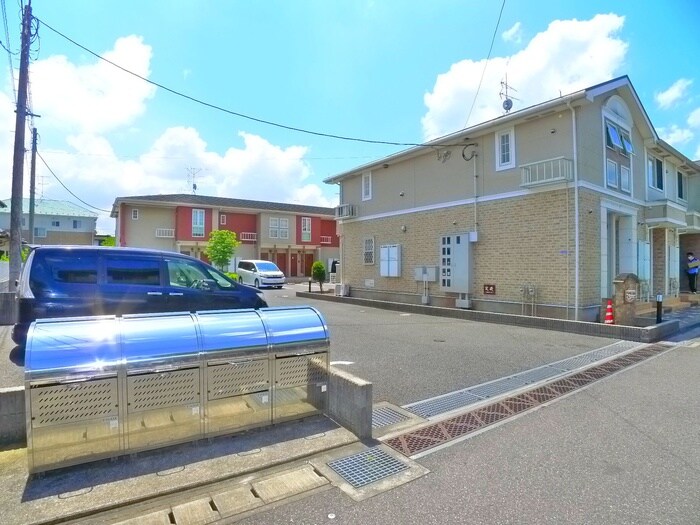 物件外観写真4　(建物設備)