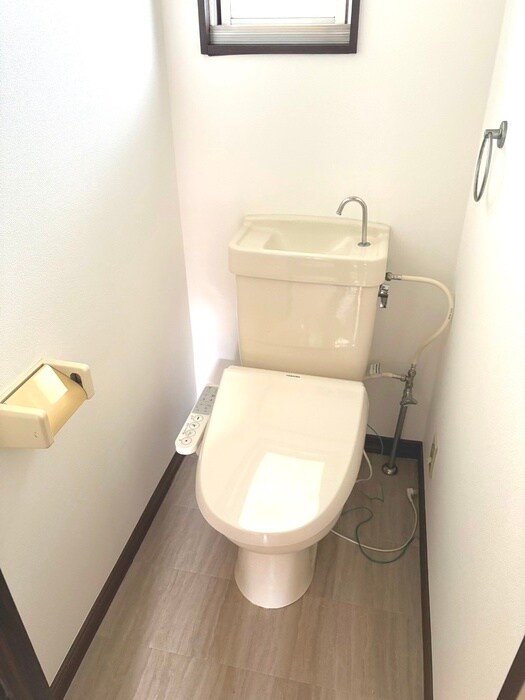 物件内観写真12　(トイレ)