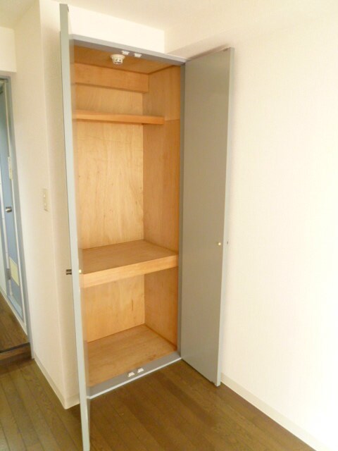 物件内観写真8　(収納)