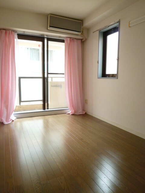 物件内観写真12　(居室)