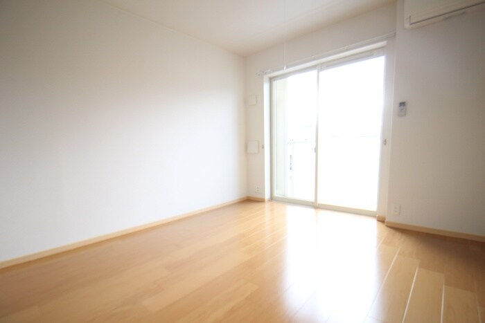 物件内観写真21　(居室)