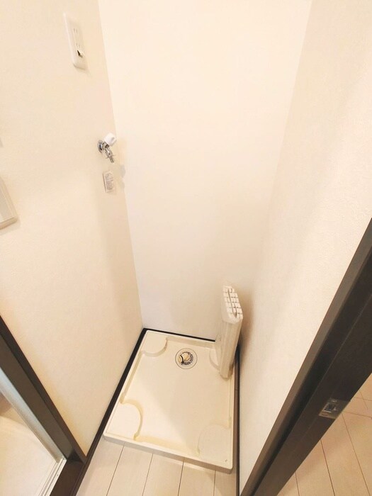 物件内観写真15　(洗濯機置場)