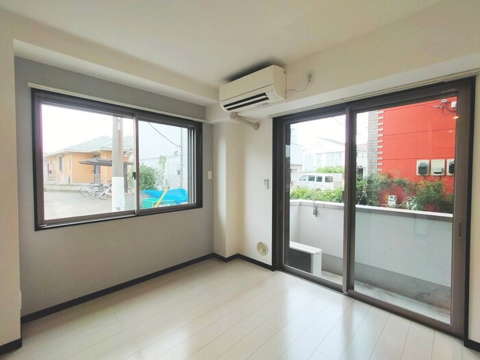 物件内観写真21　(室内からの展望)