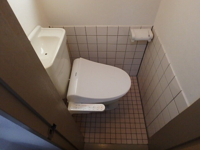 物件内観写真10　(トイレ)