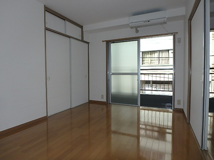 物件内観写真13　(居室)