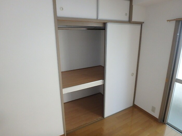 物件内観写真16　(収納)
