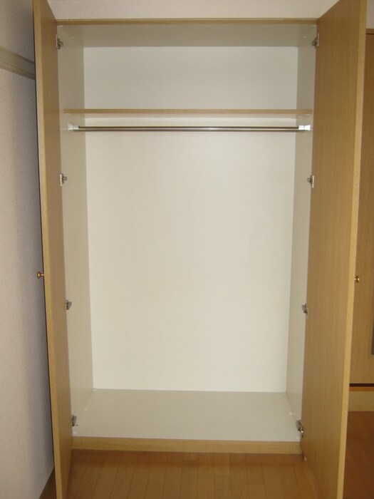 物件内観写真8　(収納)