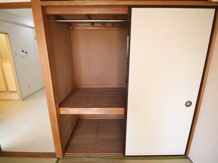 物件内観写真10　(収納)