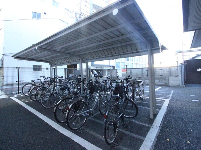 物件外観写真6　(駐輪場)