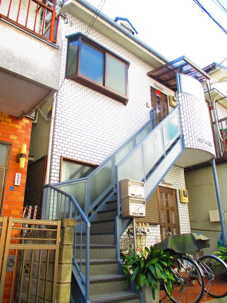 ﾛｼﾞｪ山岸外観写真