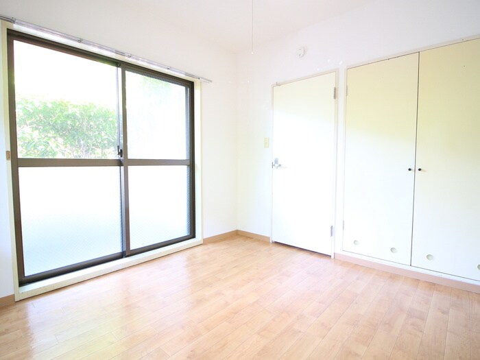 物件内観写真12　(居室)