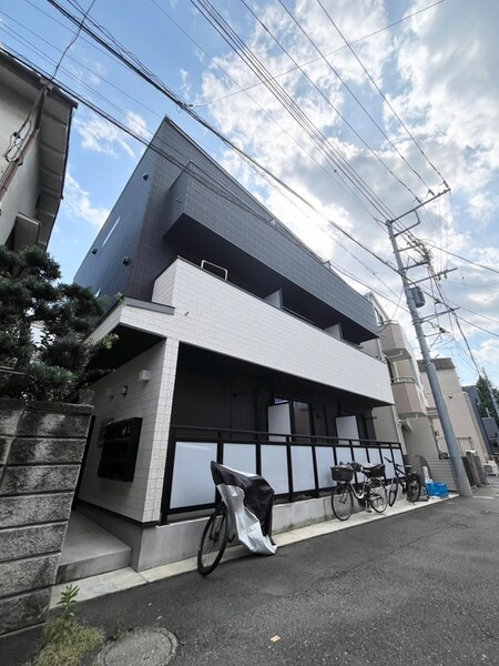 トレーゾールＫ＆Ａ板橋本町外観写真