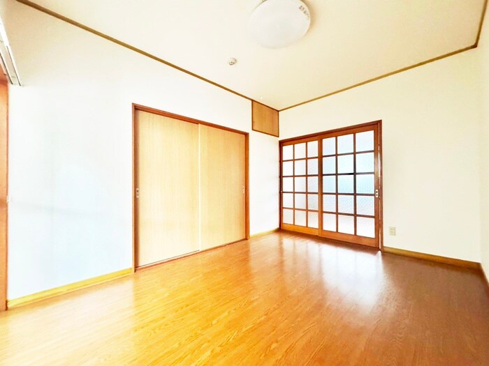 物件内観写真8　(居室)