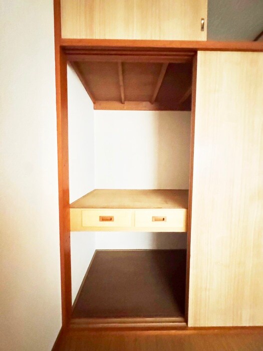 物件内観写真16　(収納)