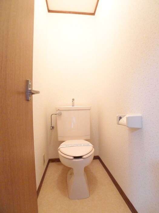 物件内観写真16　(トイレ)