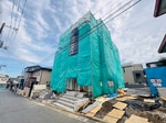 建築中