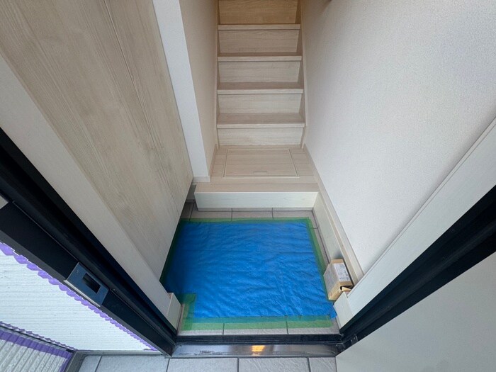 物件内観写真22　(玄関)