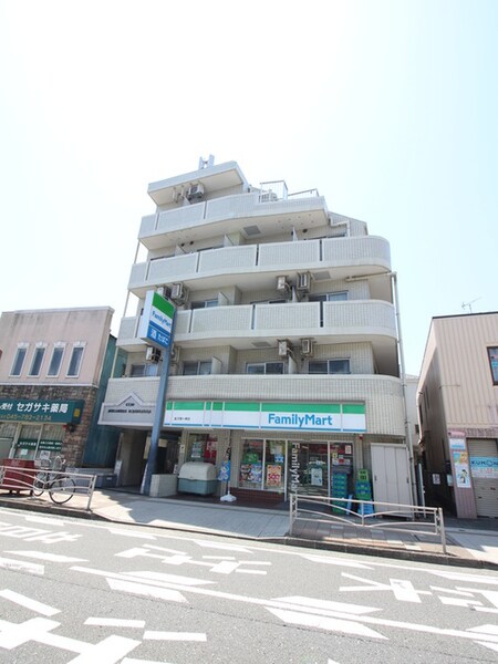 クリオ六浦壱番館（301）外観写真