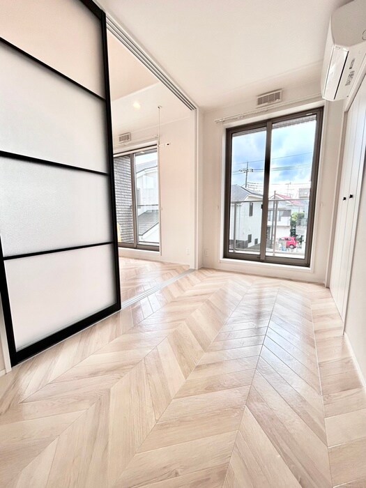 物件内観写真11　(居室)