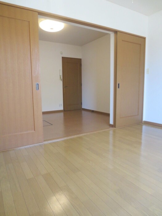 物件内観写真12　(居室)