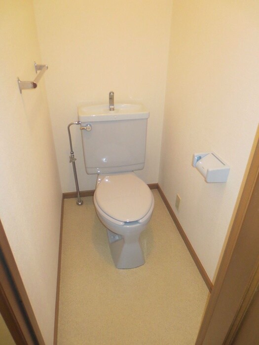 物件内観写真16　(トイレ)