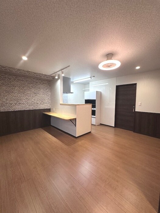 物件内観写真4　(居室)