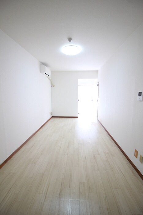 物件内観写真4　(居室)