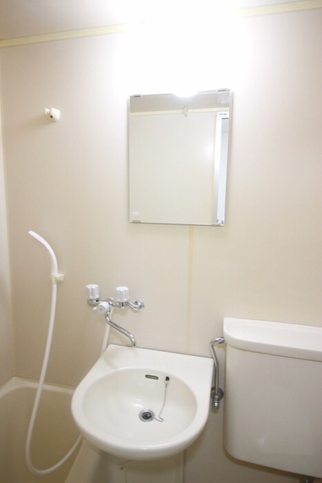 物件内観写真8　(洗面)