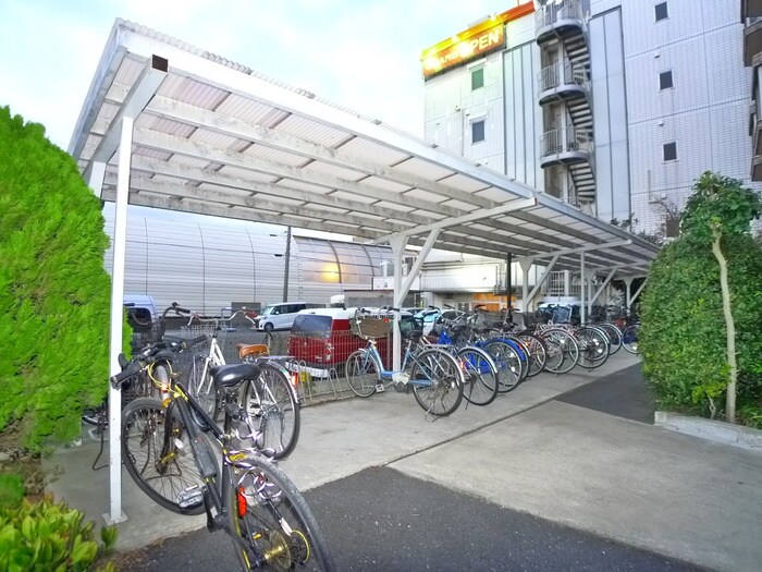 物件外観写真6　(駐輪場)