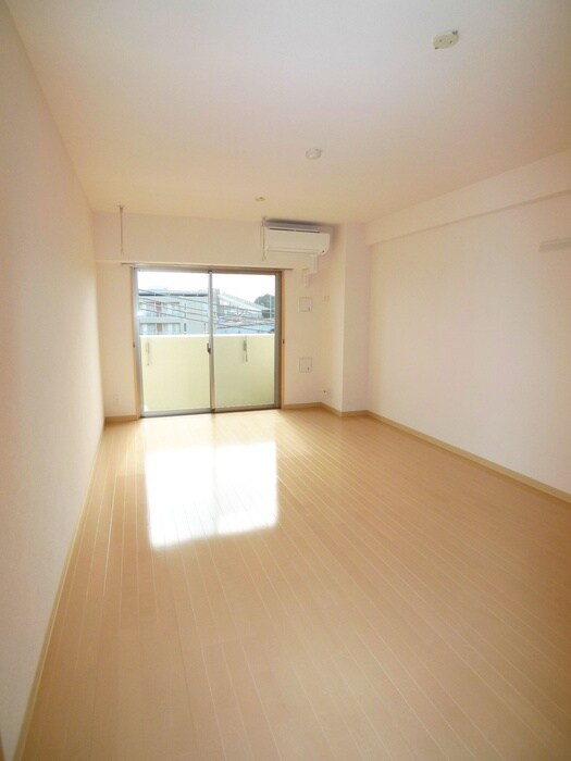 物件内観写真10　(居室)