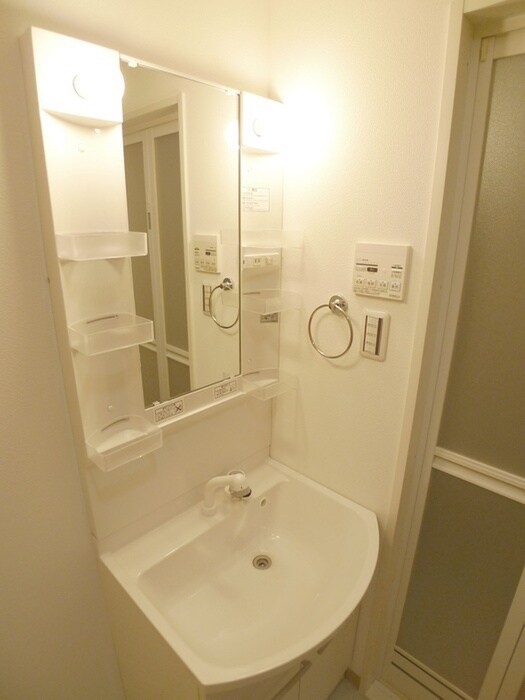 物件内観写真13　(洗面)