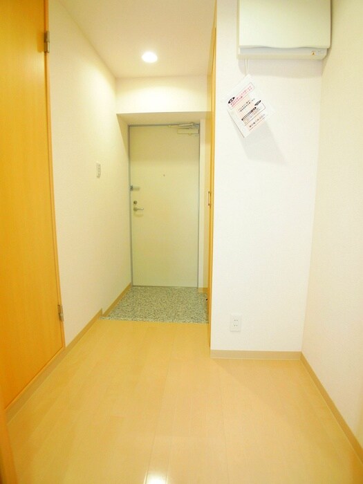 物件内観写真16　(廊下)