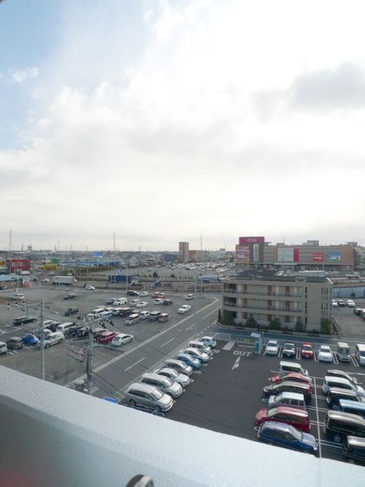 物件内観写真20　(室内からの展望)