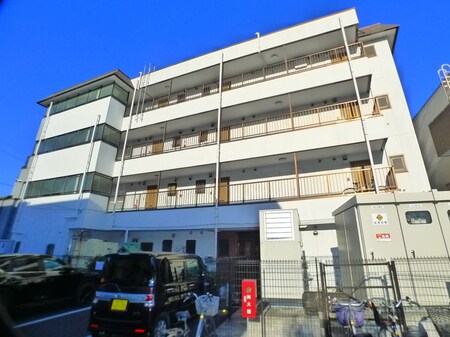 ロイヤルハイツ小宮外観写真