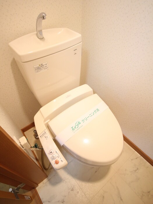 物件内観写真12　(トイレ)