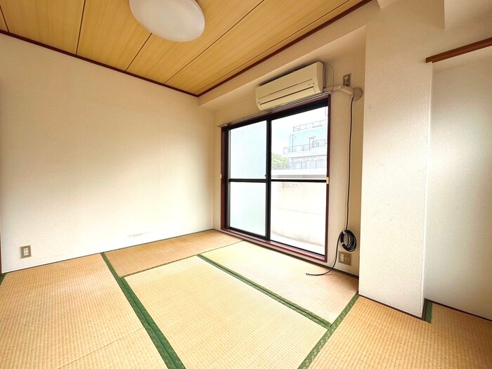 物件内観写真8　(居室)