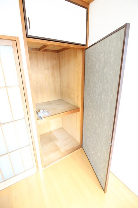 物件内観写真9　(収納)