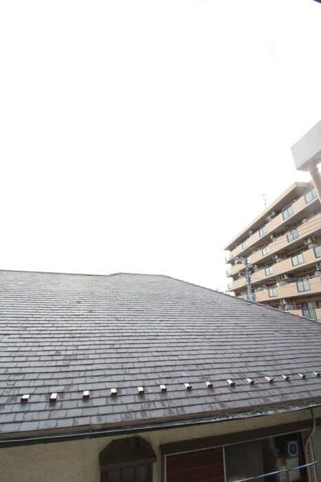 物件内観写真11　(室内からの展望)