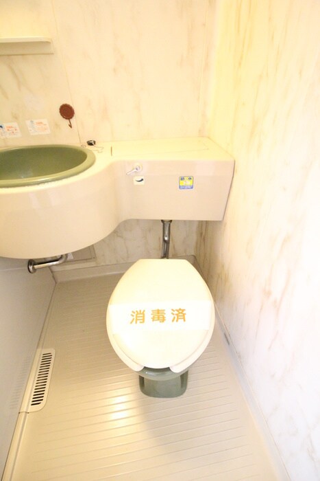 物件内観写真15　(トイレ)