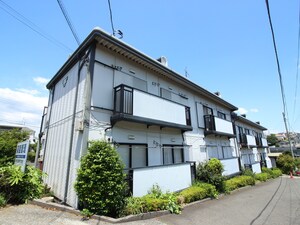 メゾンカルミア外観写真