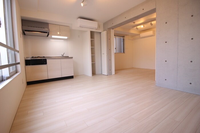 物件内観写真8　(居室)