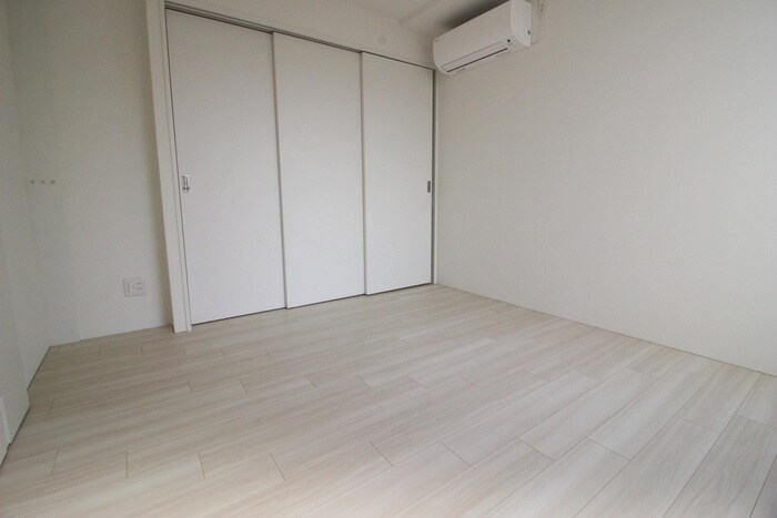 物件内観写真10　(居室)