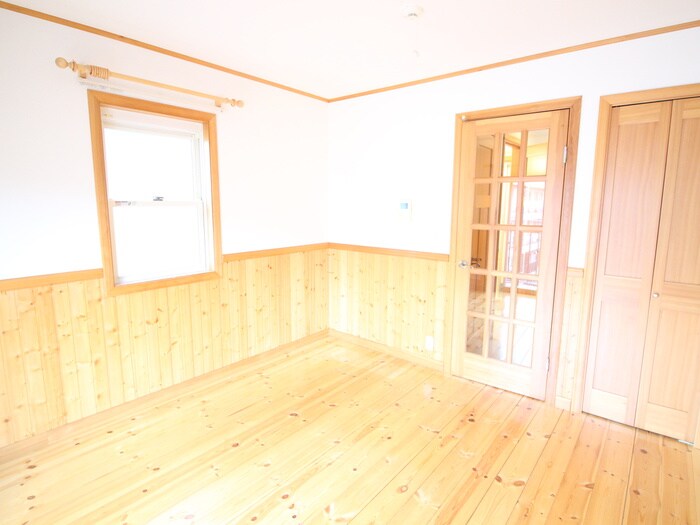 物件内観写真8　(居室)