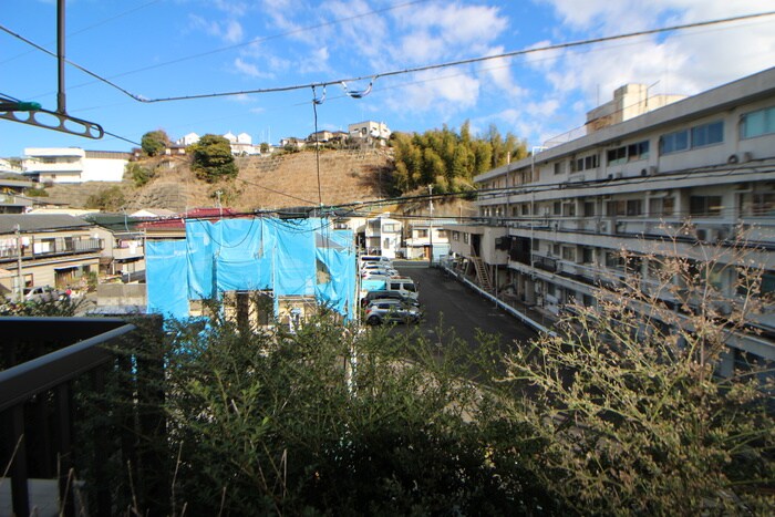 物件内観写真17　(室内からの展望)