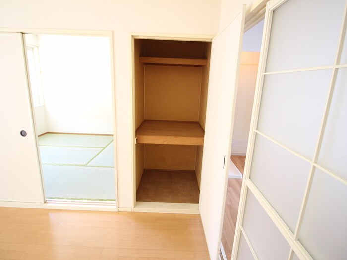 物件内観写真15　(収納)