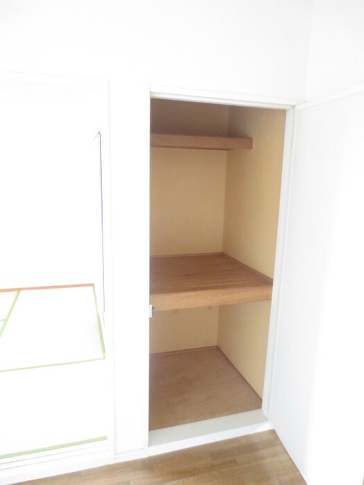物件内観写真22　(収納)
