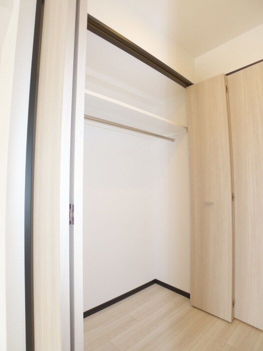 物件内観写真12　(収納)