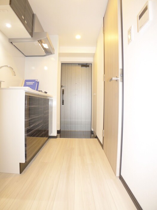 物件内観写真18　(廊下)