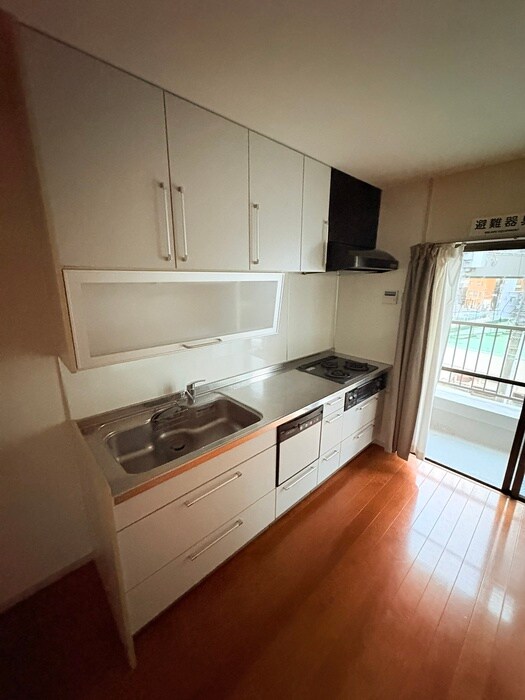 物件内観写真8　(居室)